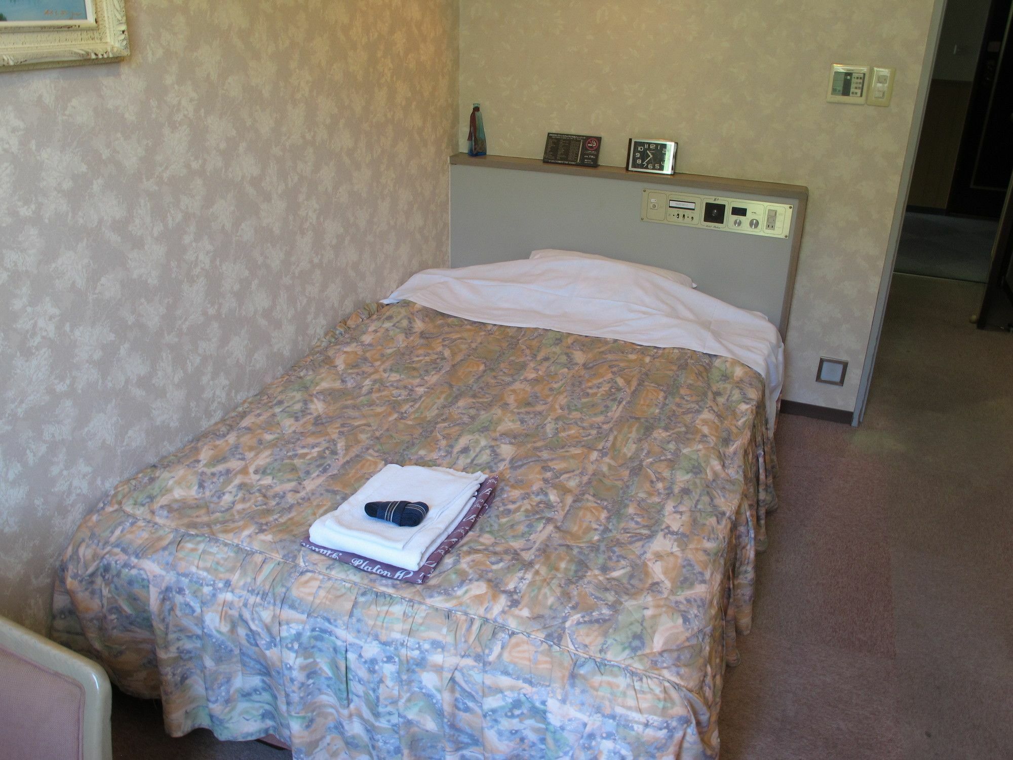 Hotel Platon Chikuma Eksteriør billede